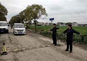 花卉市场大搬迁  忙而不乱序井然 --惠南辅警项目保障龙大花卉市场